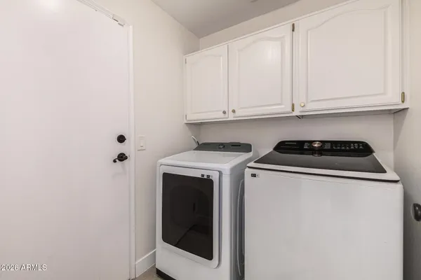 $690,000 | 834 North Oak Court, Chandler, AZ 85226