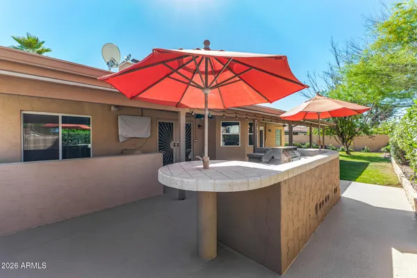 $690,000 | 834 North Oak Court, Chandler, AZ 85226