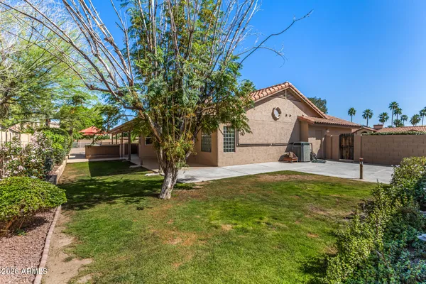 $690,000 | 834 North Oak Court, Chandler, AZ 85226