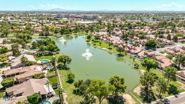 $690,000 | 834 North Oak Court, Chandler, AZ 85226