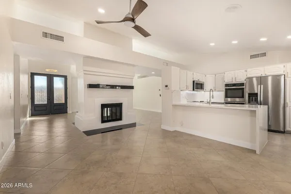 $690,000 | 834 North Oak Court, Chandler, AZ 85226