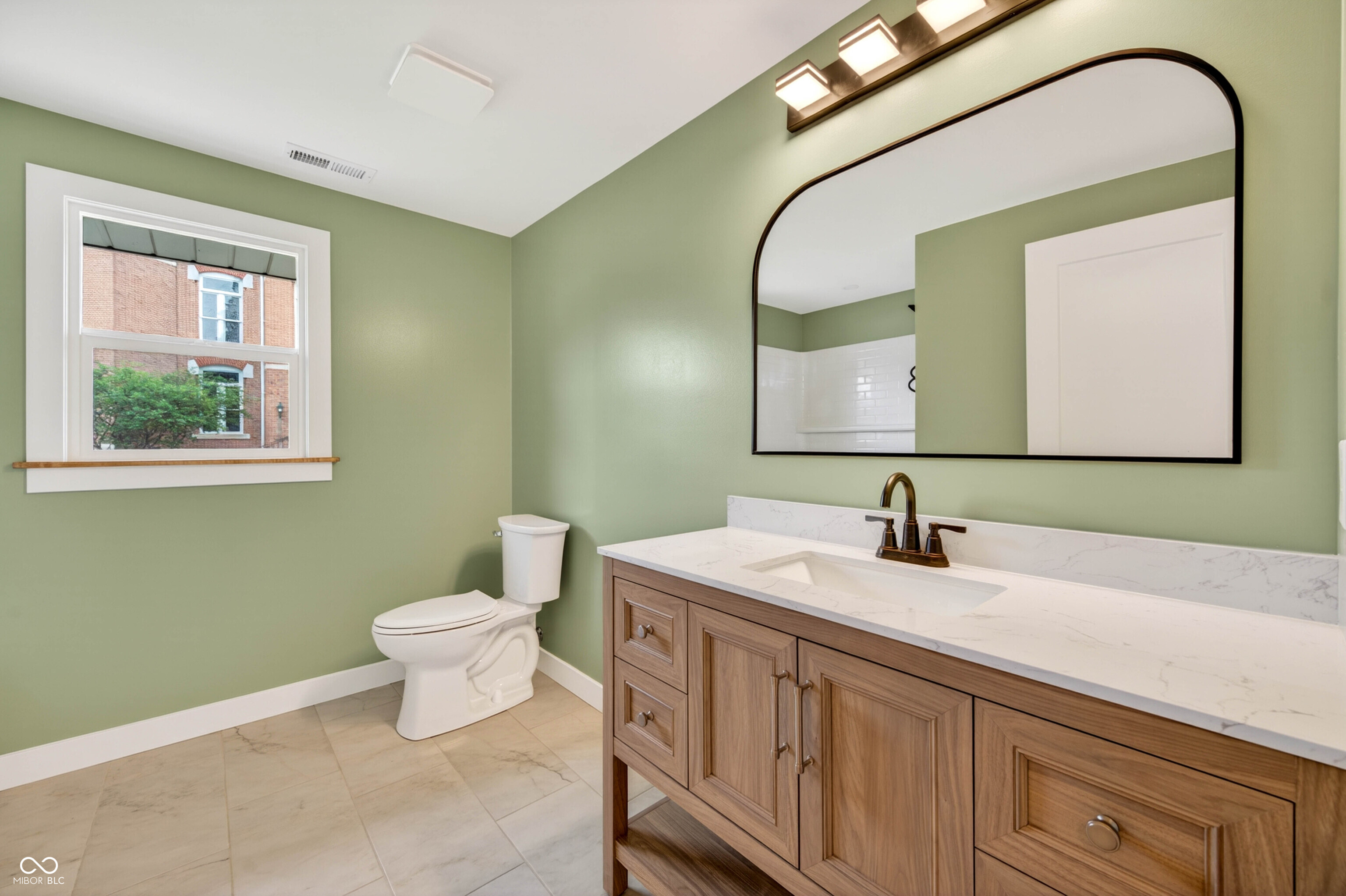605 8th Street Columbus, IN 47201 - Photo 19 of 29