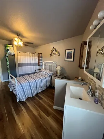 a close up view of washer and dryer