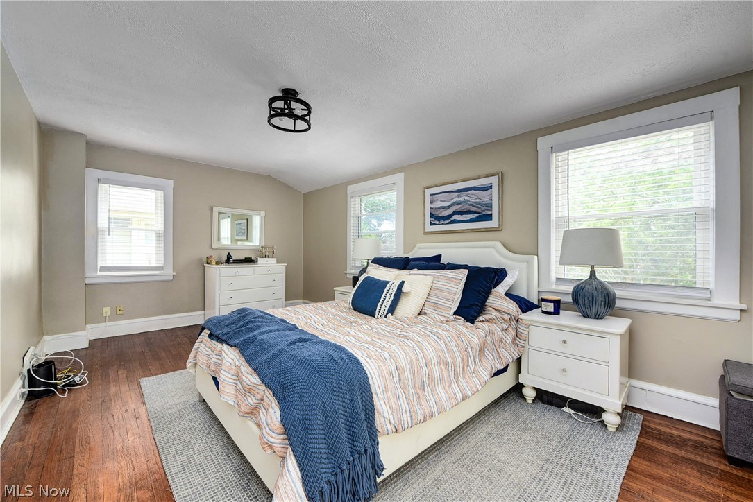 3530 Attica Road Cleveland, OH 44111 - Photo 20 of 47 Huge main bedroom