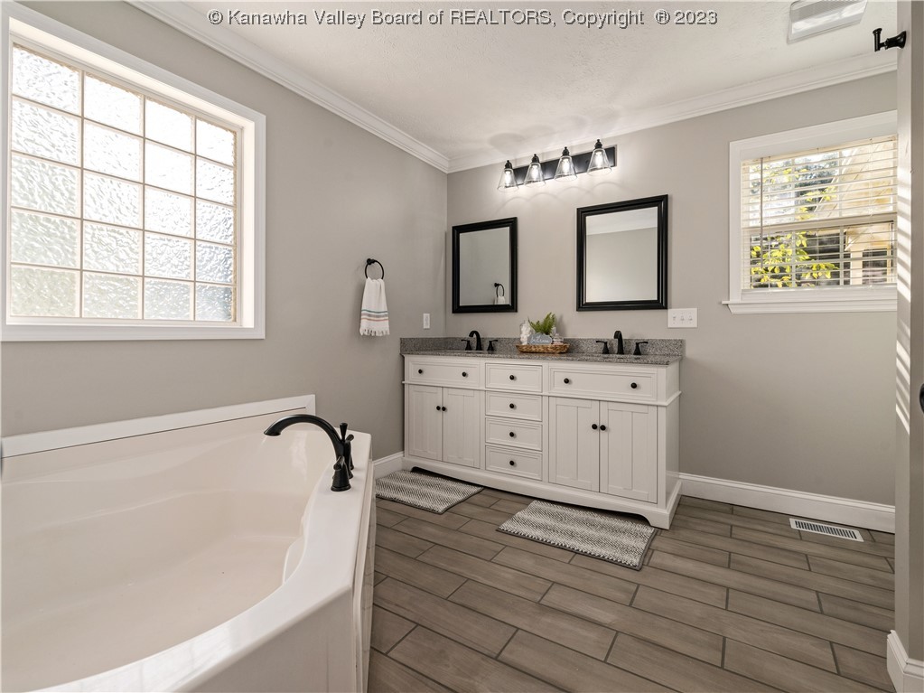 2830 Sycamore Road Culloden, WV 25510 - Photo 10 of 21 Gallery Image 10
