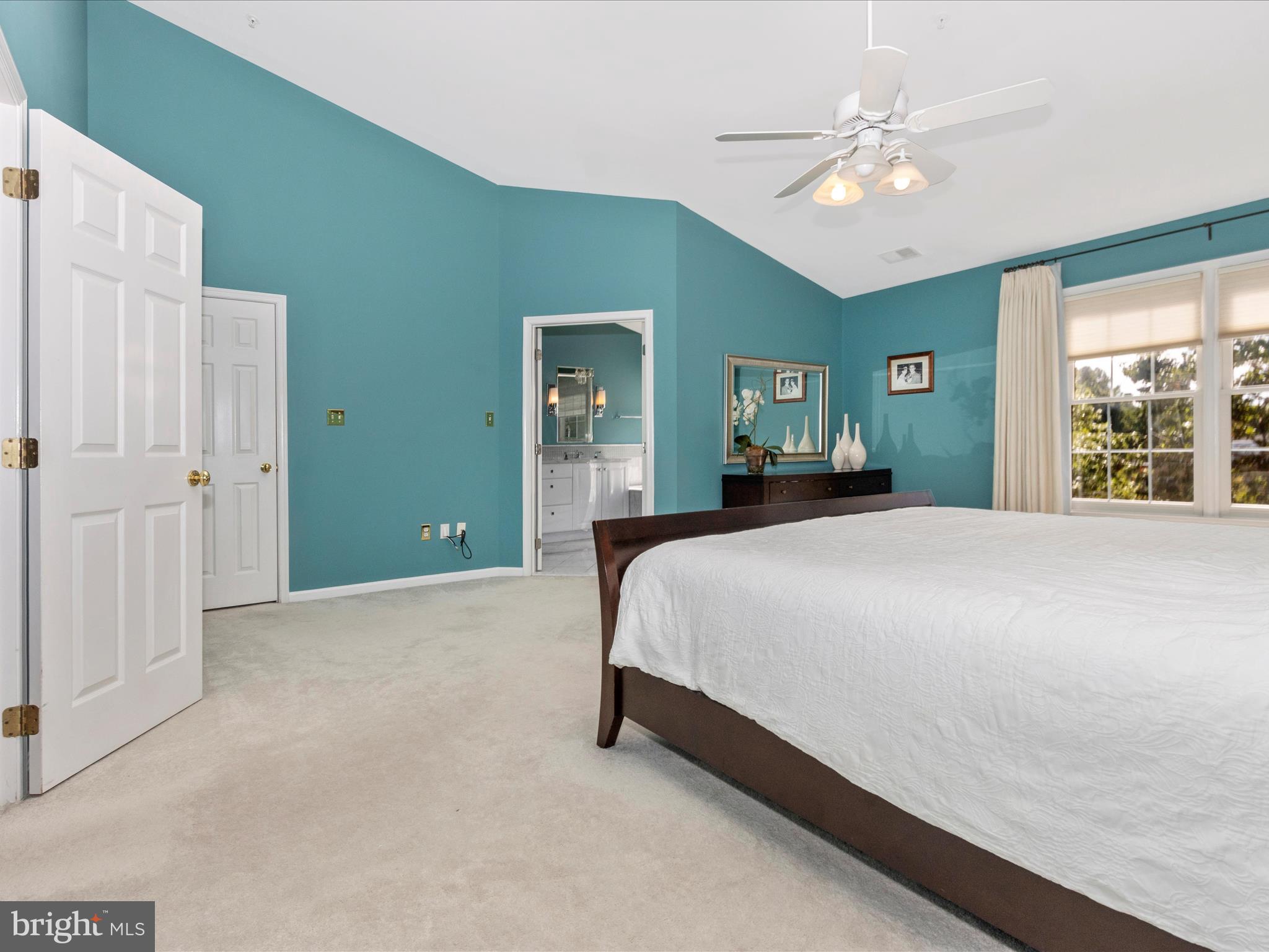 8422 Bells Ridge Terrace Potomac, MD 20854 - Photo 29 of 49 Primary Bedroom