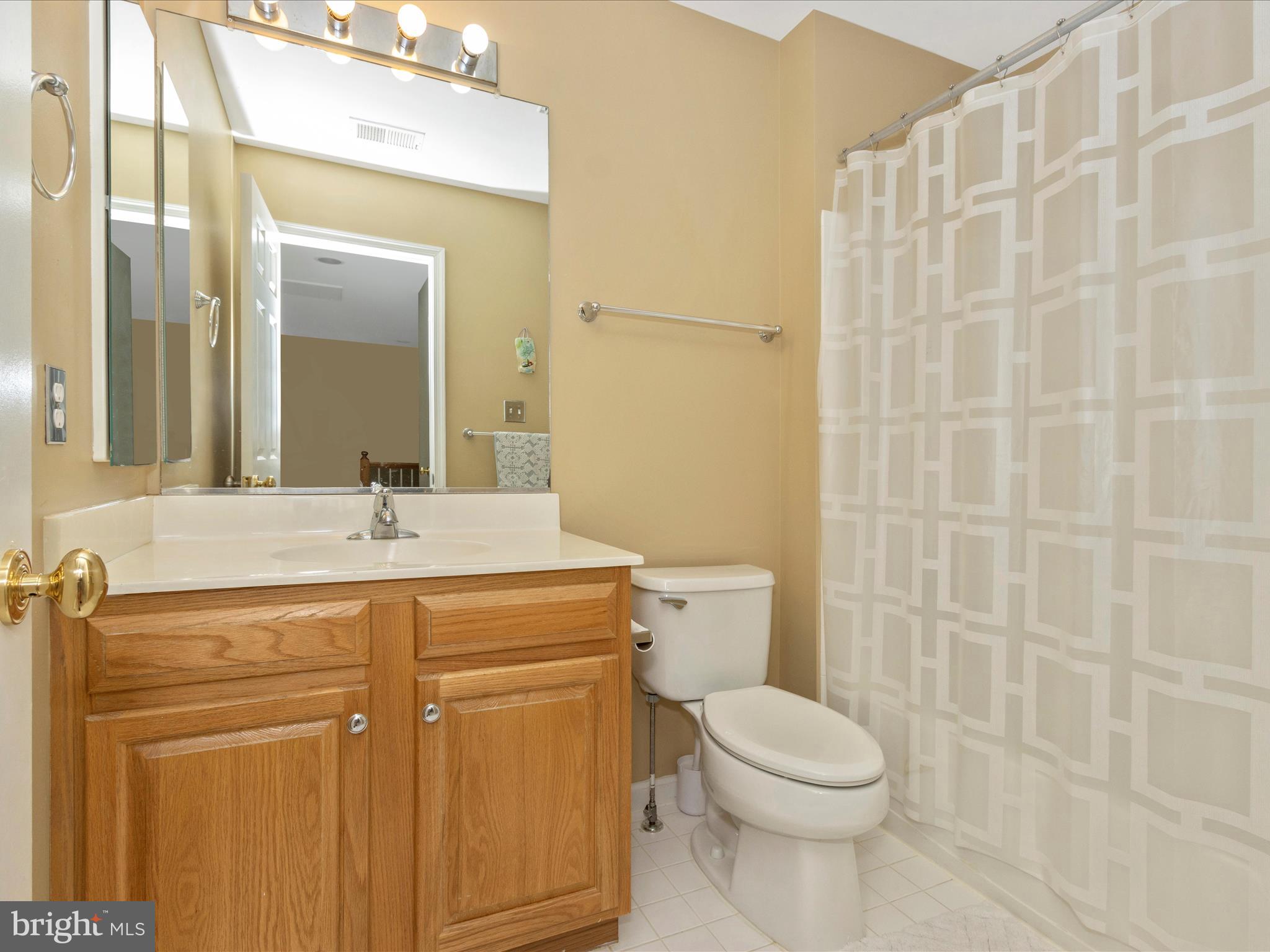 8422 Bells Ridge Terrace Potomac, MD 20854 - Photo 36 of 49 Full Bath