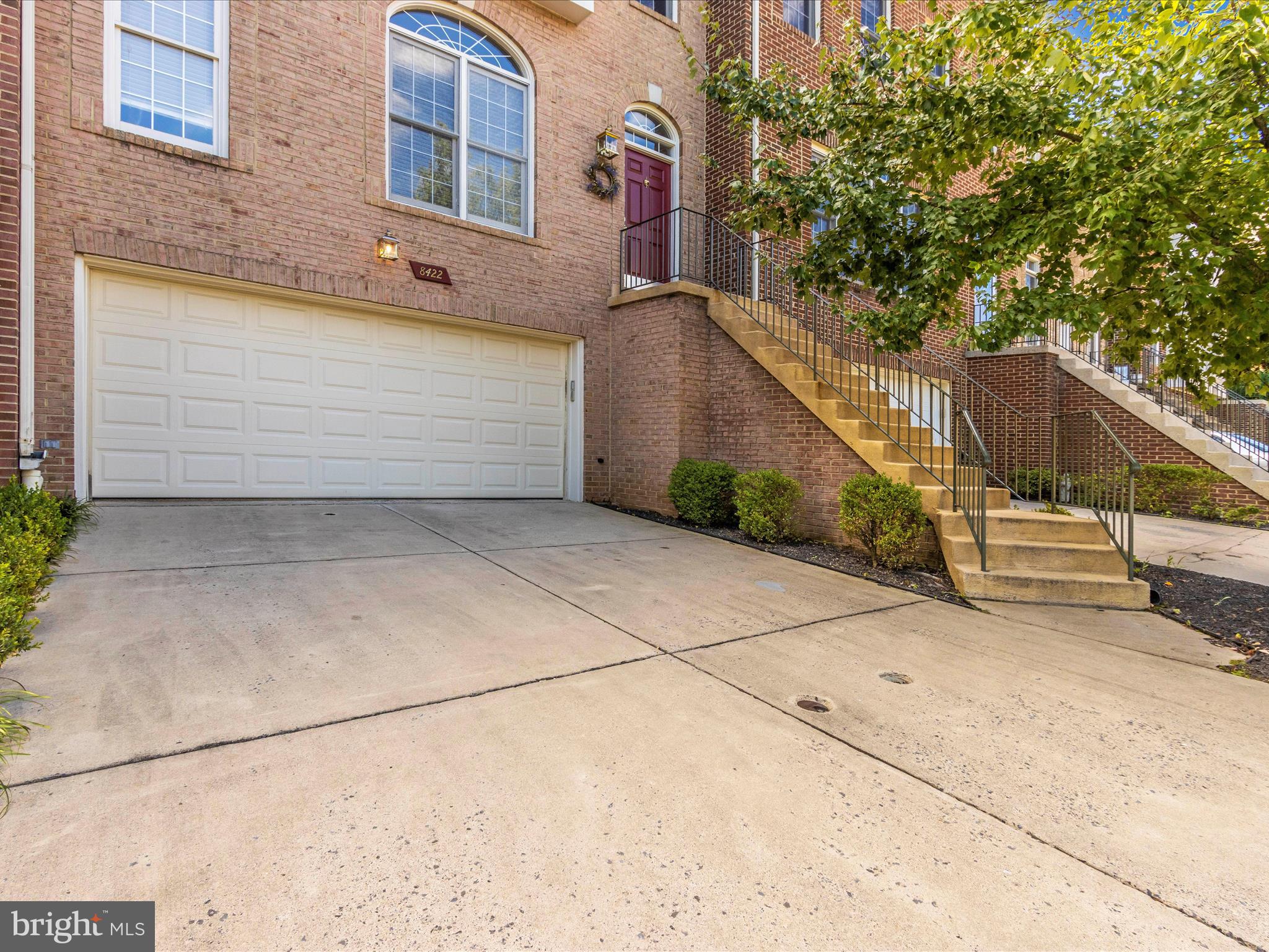 8422 Bells Ridge Terrace Potomac, MD 20854 - Photo 4 of 49 Garage