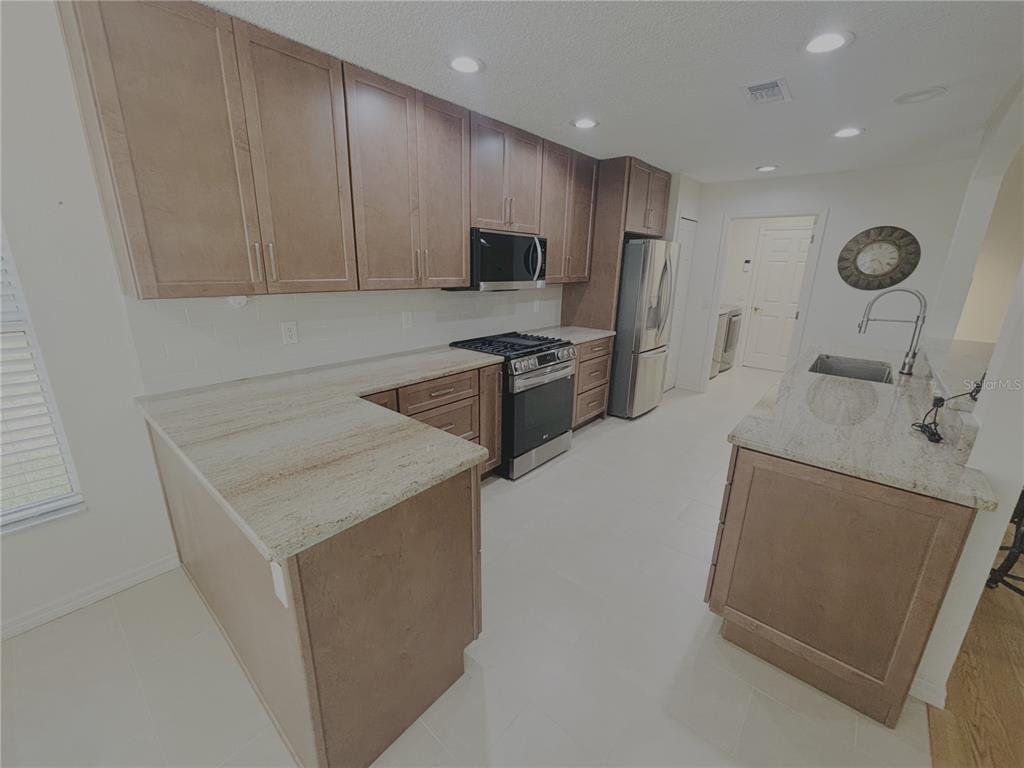 15596 Southwest 13th Circle Ocala, FL 34473 - Photo 12 of 31