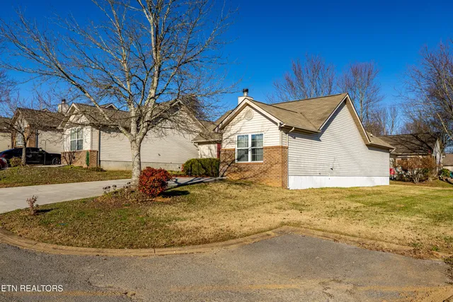 $269,900 | 2700 Glacier Way, Knoxville, TN 37924