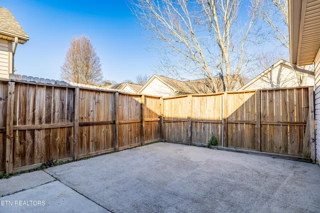 $269,900 | 2700 Glacier Way, Knoxville, TN 37924