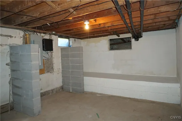 $209,900 | 5002 West Genesee Street, Camillus, NY 13031