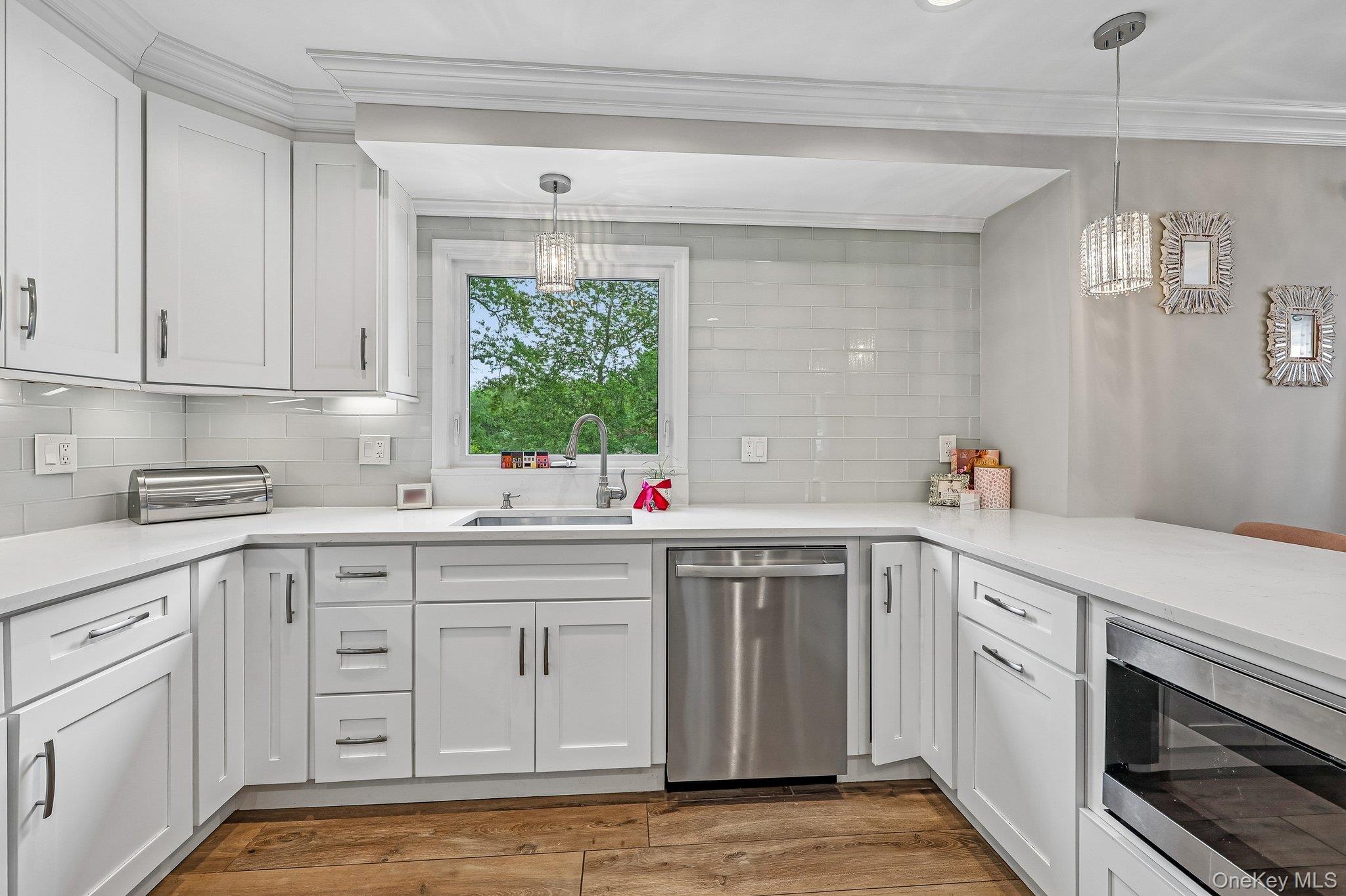 30 Rutledge Road Scarsdale, NY 10583 - Photo 9 of 34