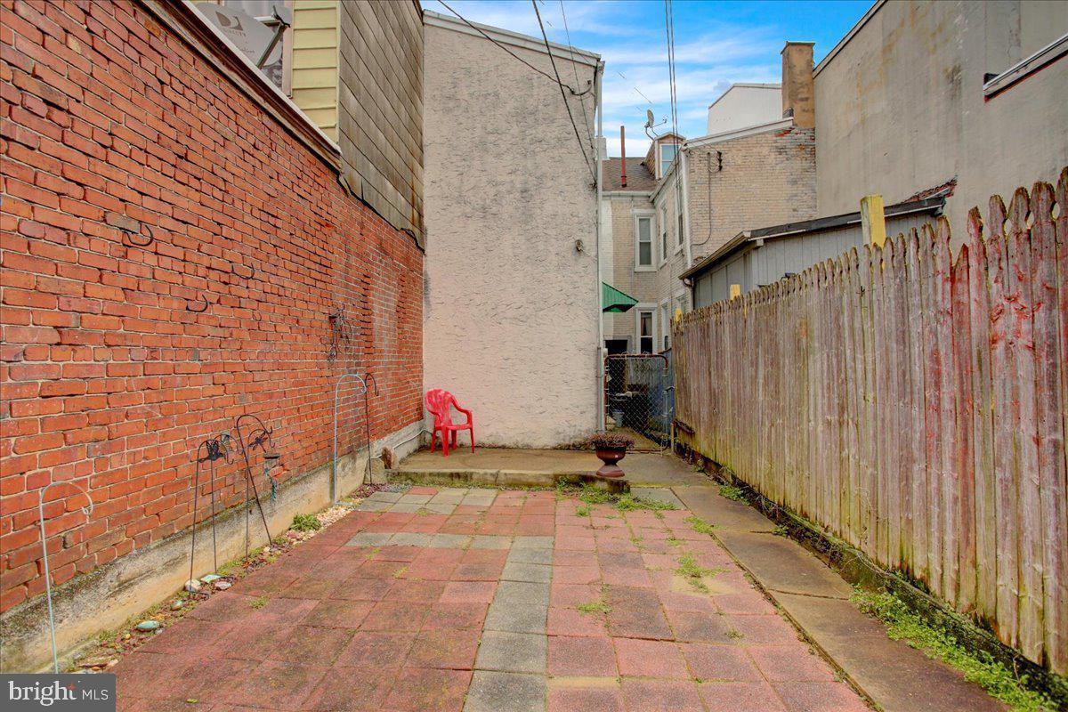 762 North 6th Street Reading, PA 19601 - Photo 24 of 25