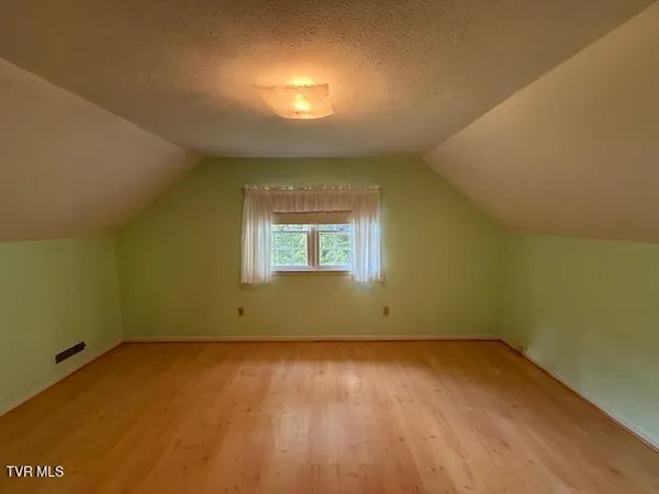 $330,000 | 18343 Westwood Drive, Abingdon, VA 24211