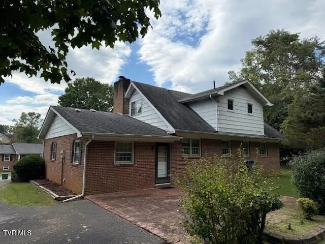 $330,000 | 18343 Westwood Drive, Abingdon, VA 24211