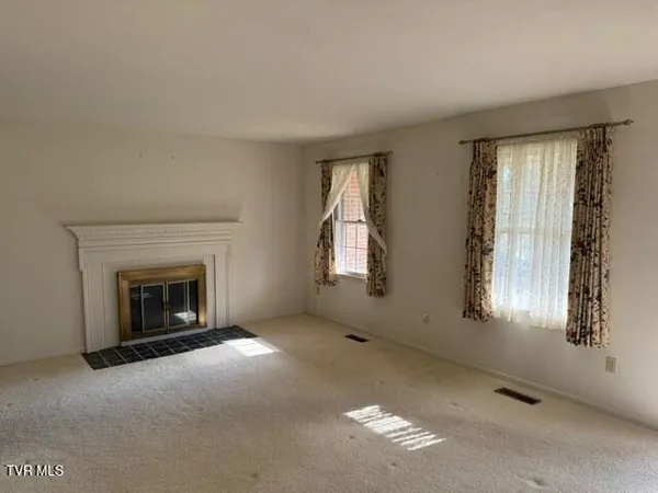 $330,000 | 18343 Westwood Drive, Abingdon, VA 24211