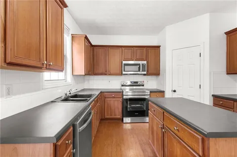 $415,000 | 3171 Chapel Road Northwest, Kennesaw, GA 30152