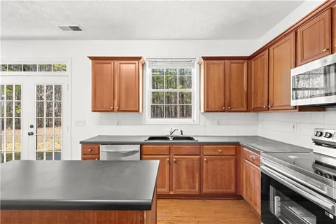 $415,000 | 3171 Chapel Road Northwest, Kennesaw, GA 30152