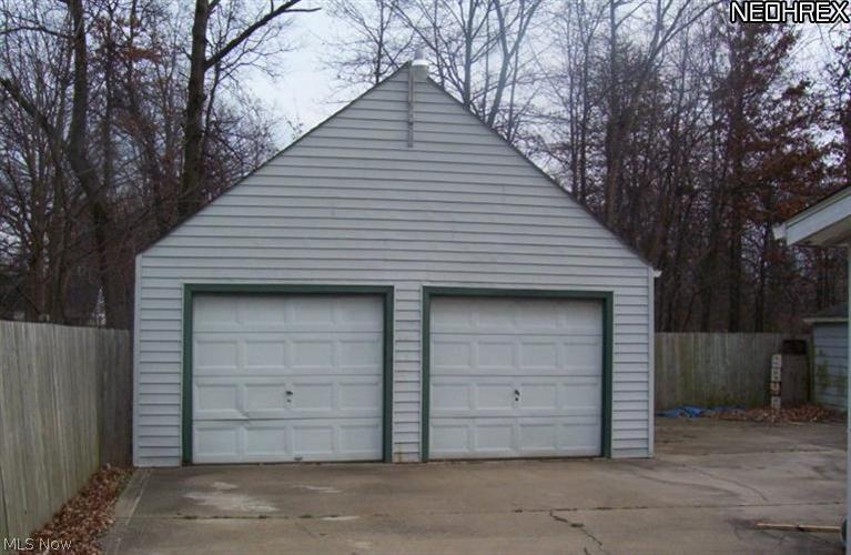 3991 Fulton Road Lorain, OH 44055 - Photo 3 of 5