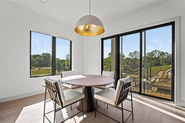 $1,150,000 | 2621 Northwest 84th Place, Kansas City, MO 64154