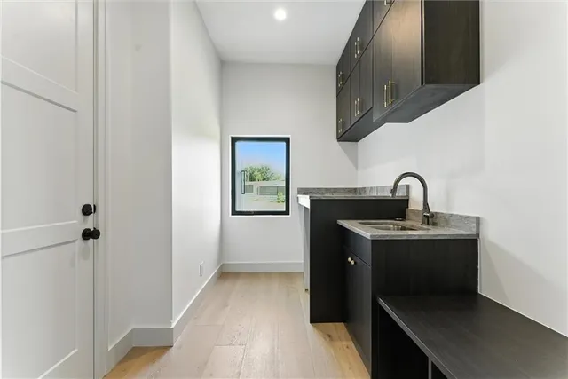 $1,150,000 | 2621 Northwest 84th Place, Kansas City, MO 64154