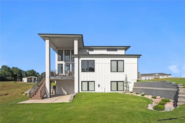 $1,150,000 | 2621 Northwest 84th Place, Kansas City, MO 64154