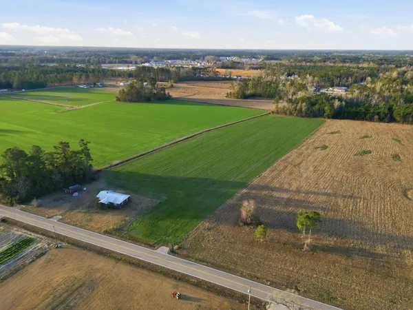 $220,500 | 2 Fries Bay Road, Loris, SC 29569