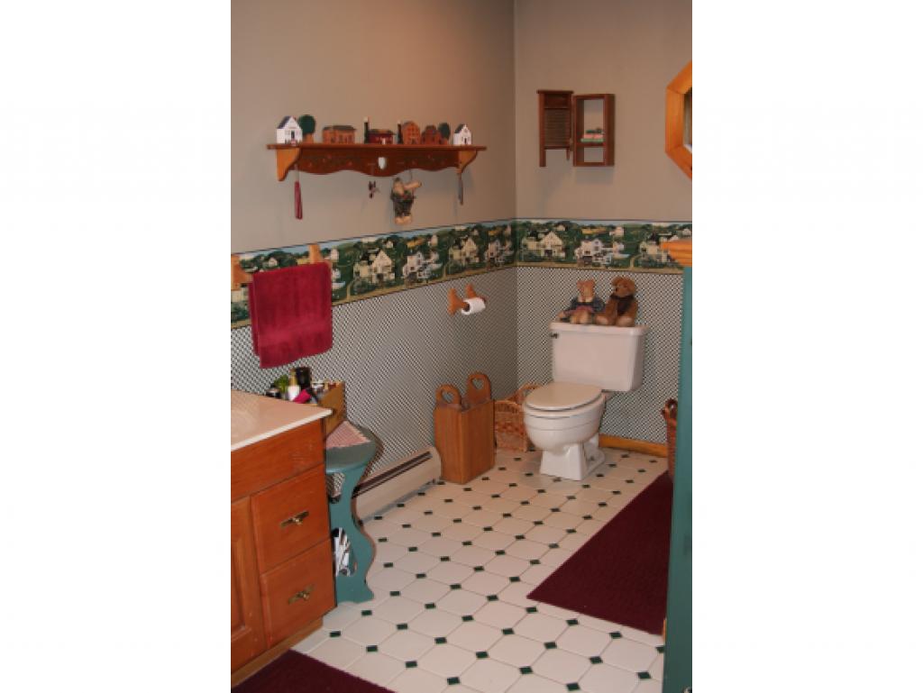 40 Maplecrest Road Barre Town, VT 05641 - Photo 13 of 36