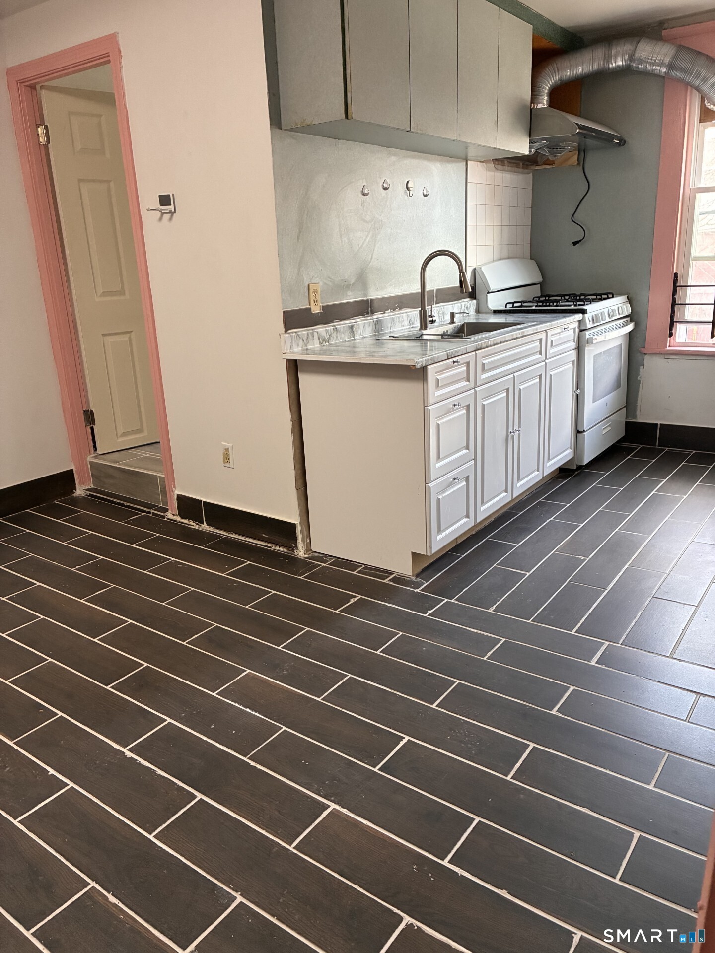 440 Main Street, Unit B Winchester, CT 06098 - Photo 1 of 5