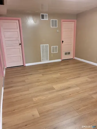 $1,200 | 440 Main Street, Unit B, Winchester, CT 06098