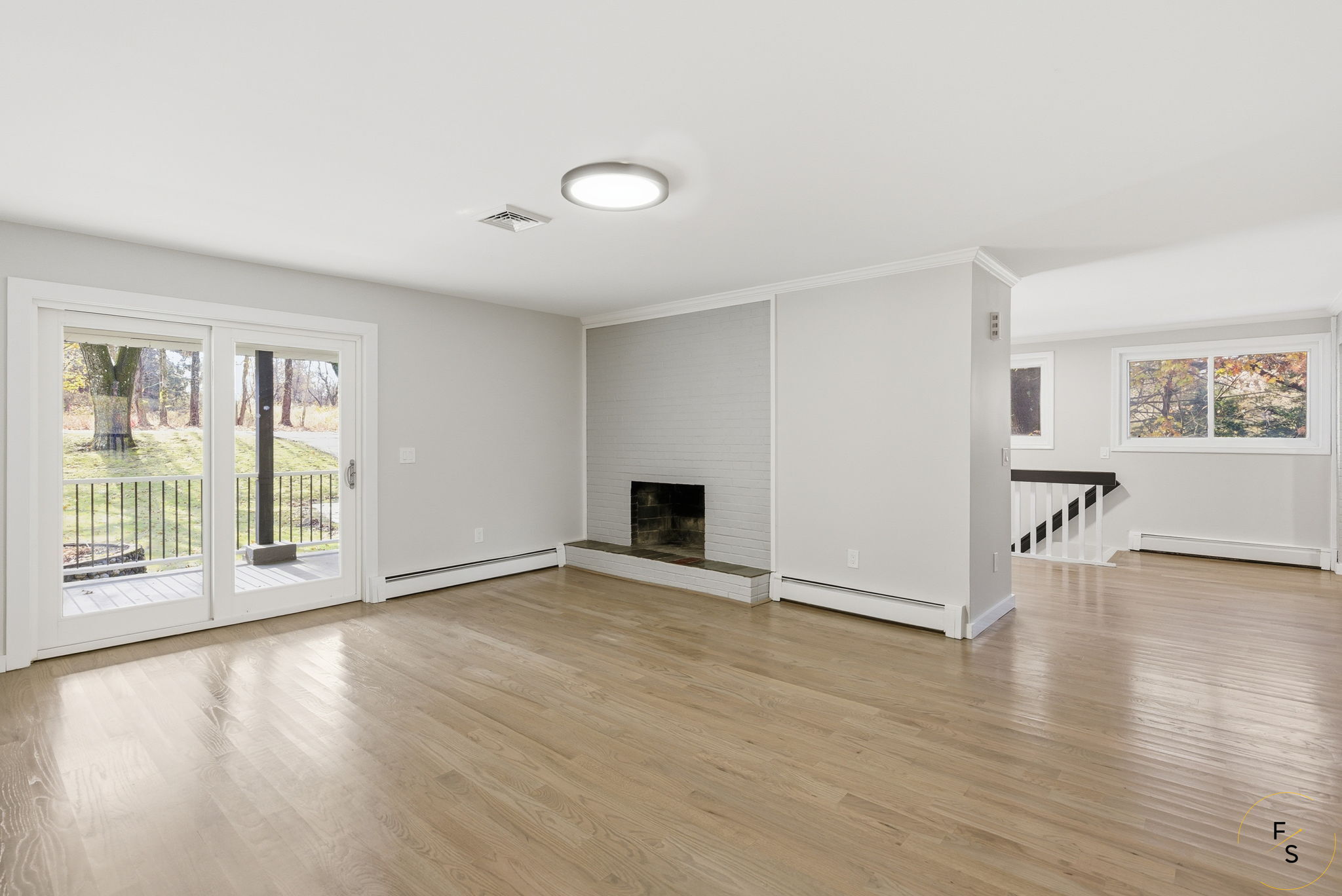 260 Smith Street South Windsor, CT 06074 - Photo 12 of 40