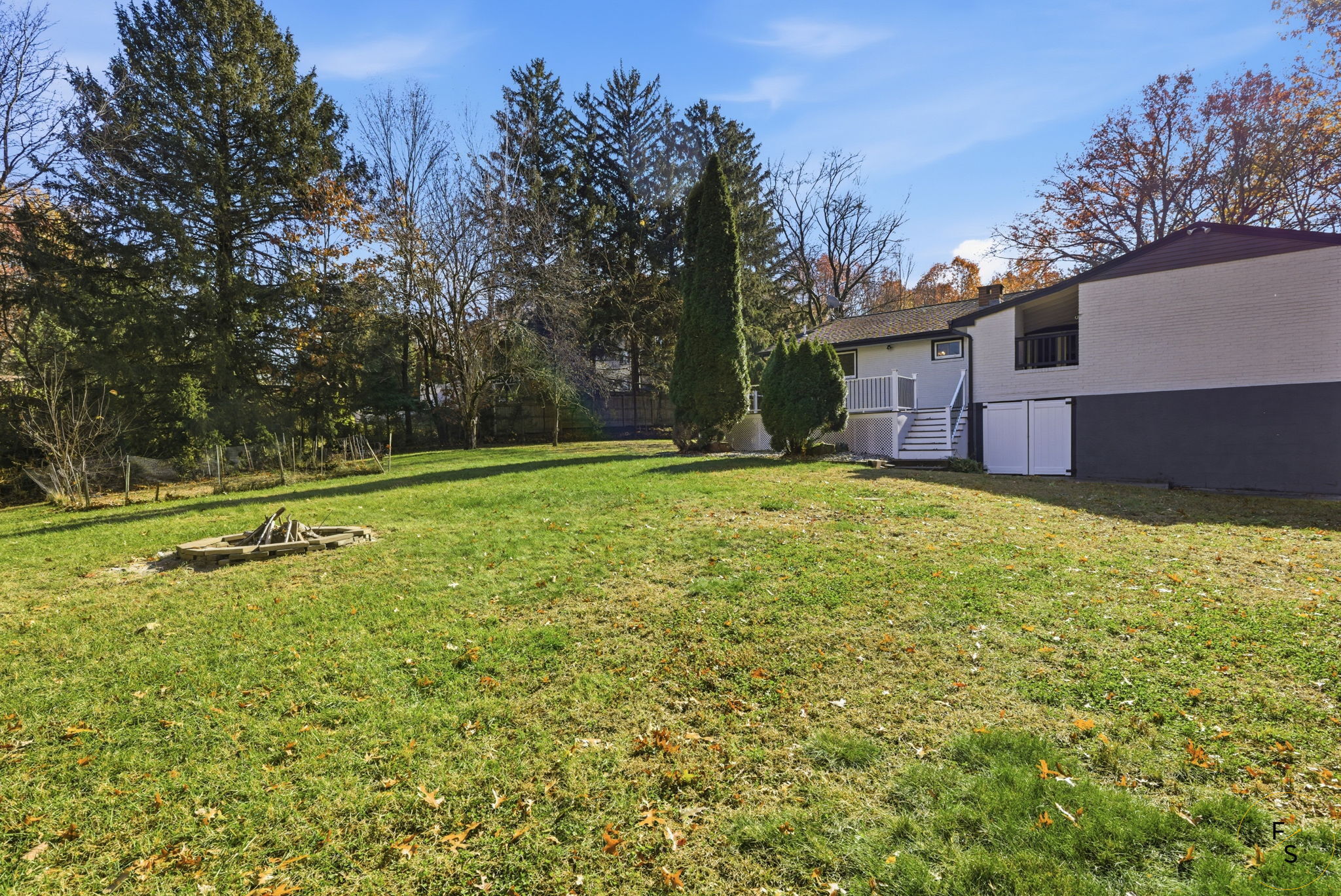 260 Smith Street South Windsor, CT 06074 - Photo 32 of 40