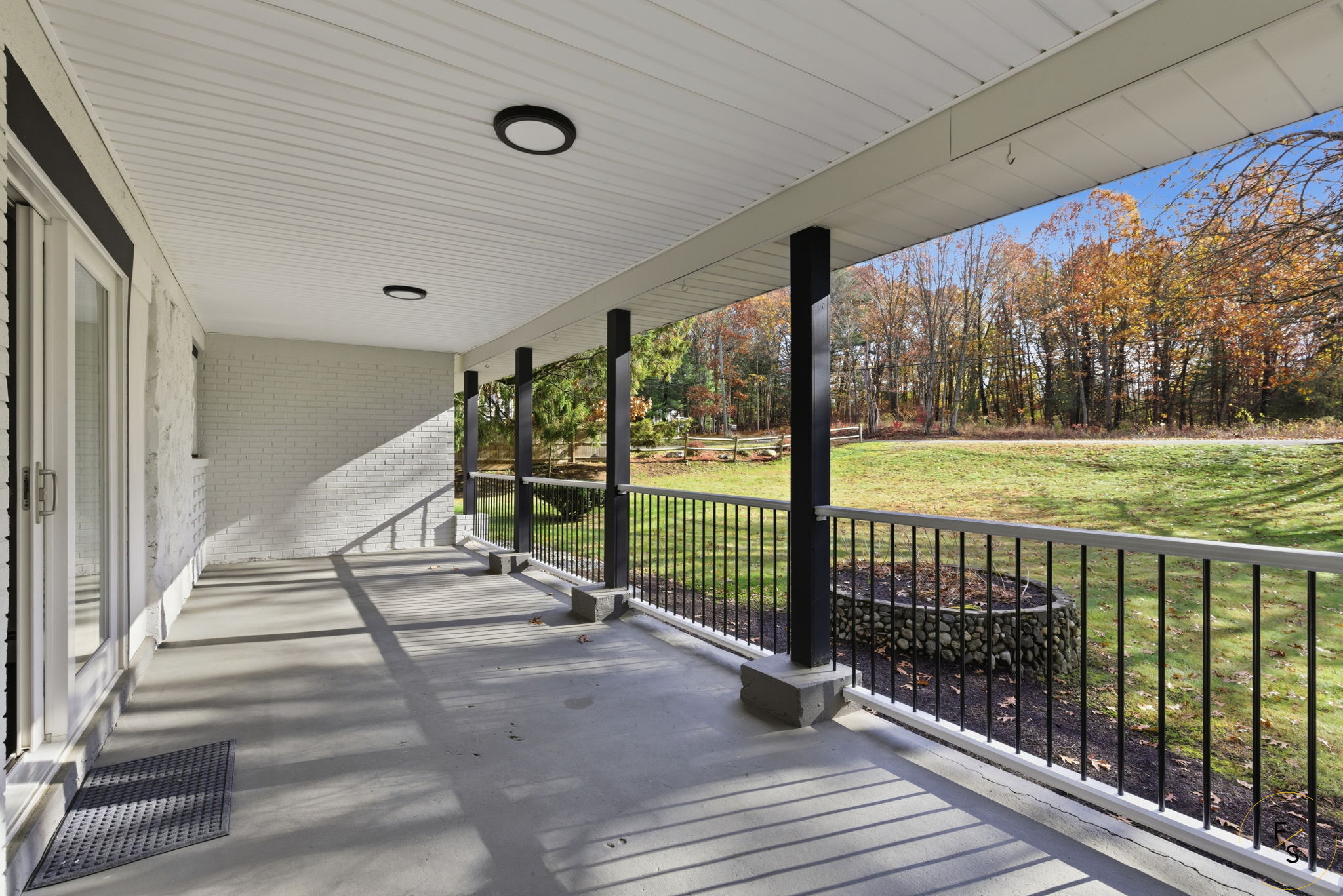 260 Smith Street South Windsor, CT 06074 - Photo 33 of 40