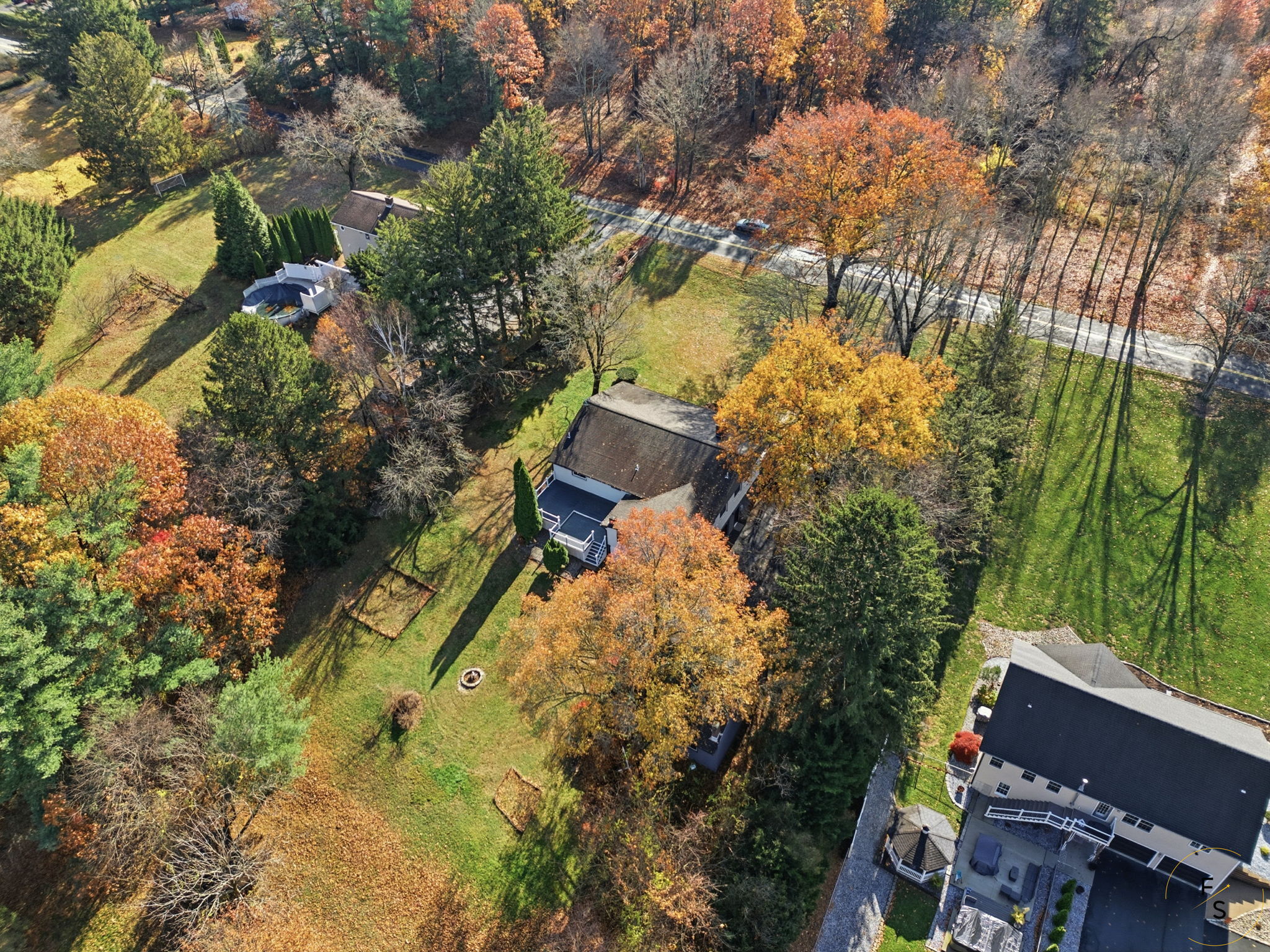 260 Smith Street South Windsor, CT 06074 - Photo 5 of 40