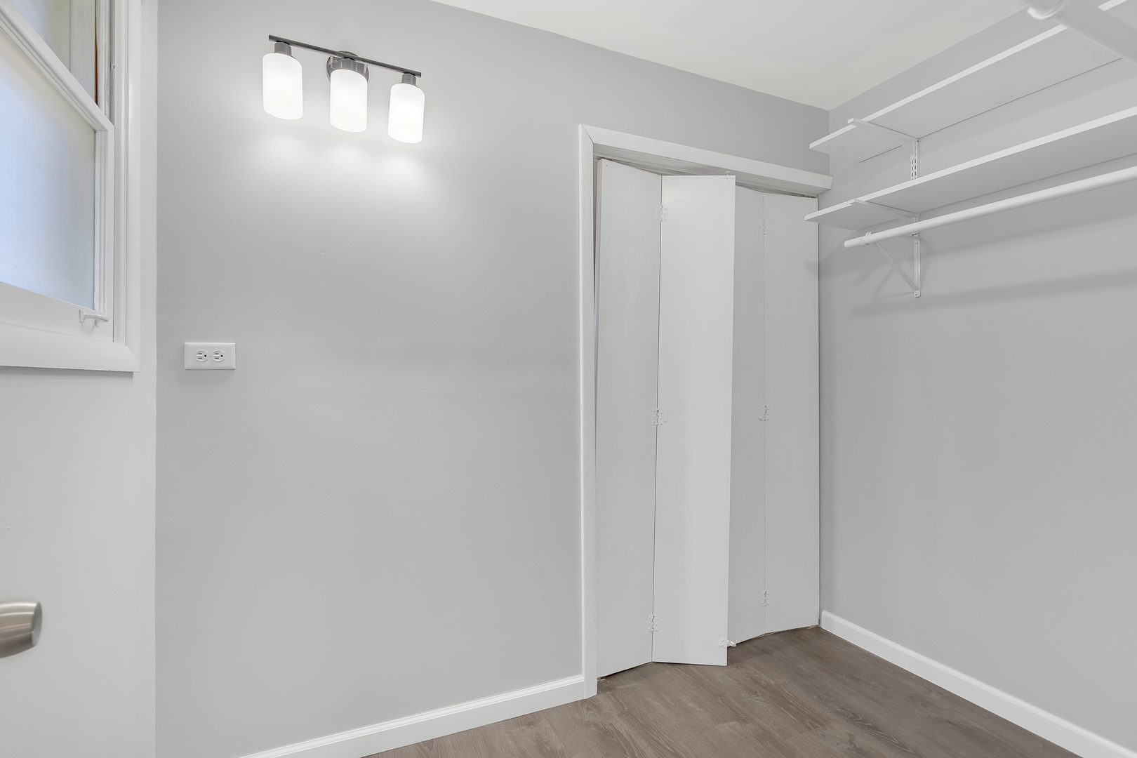 403 Arrowhead Trail Carol Stream, IL 60188 - Photo 18 of 22 a view of an empty room