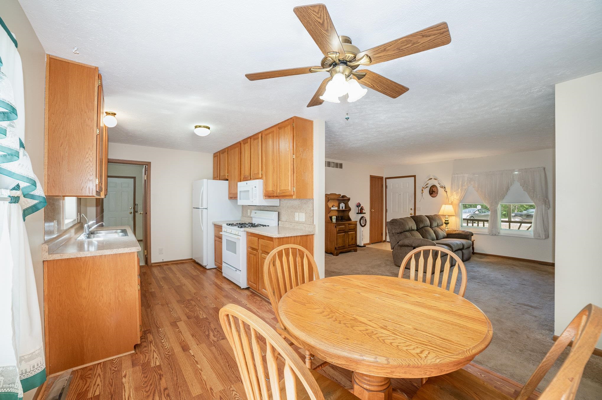 5260 Joy Road Gladwin, MI 48624 - Photo 5 of 36 Gallery Image 5