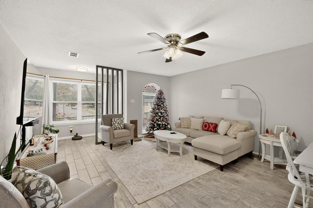 153 Sheri Lane Hurst, TX 76053 - Photo 3 of 16 157 Side - Living Room
