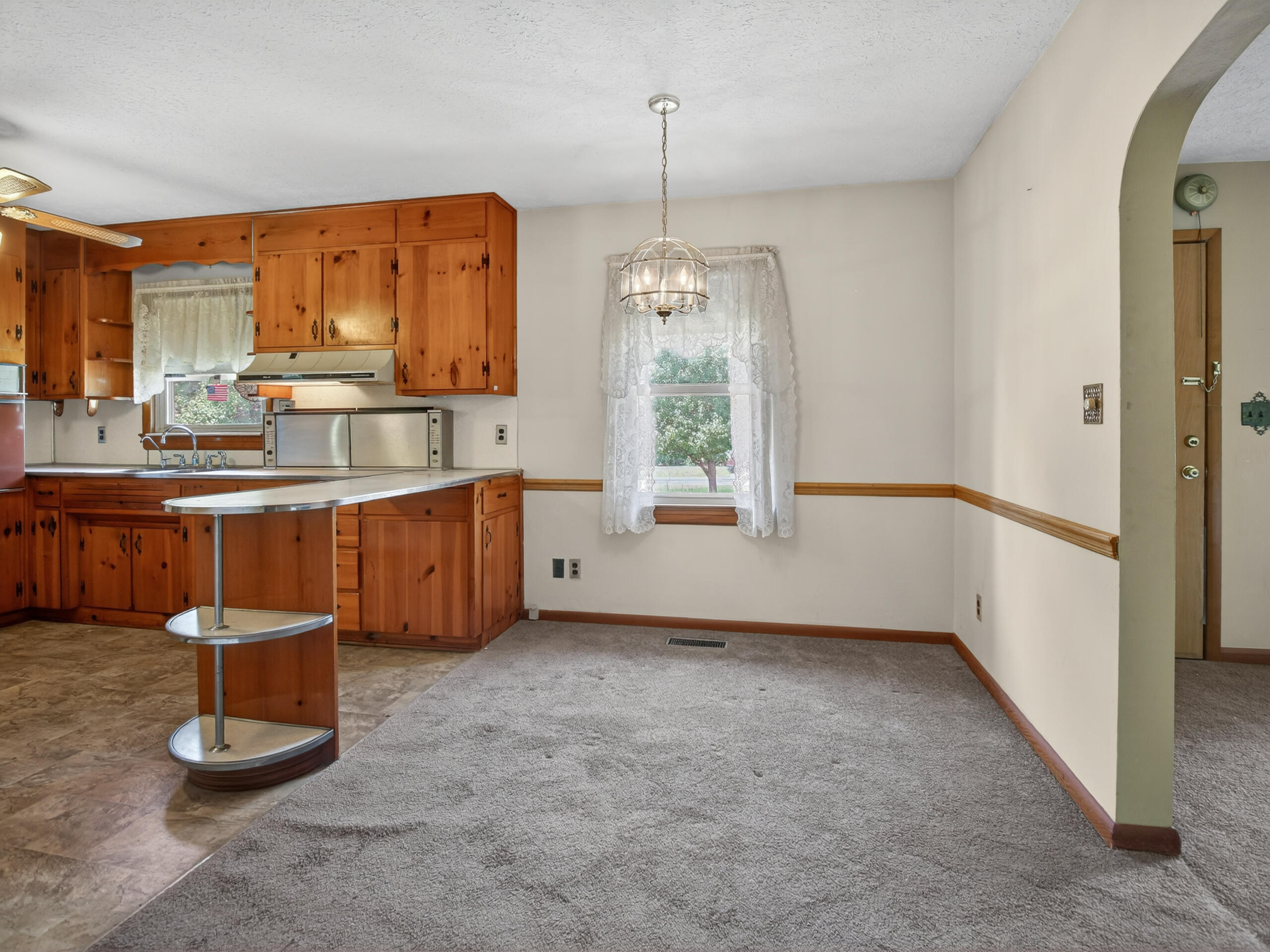 3191 Wards Road Altavista, VA 24517 - Photo 11 of 45 IMG_6268