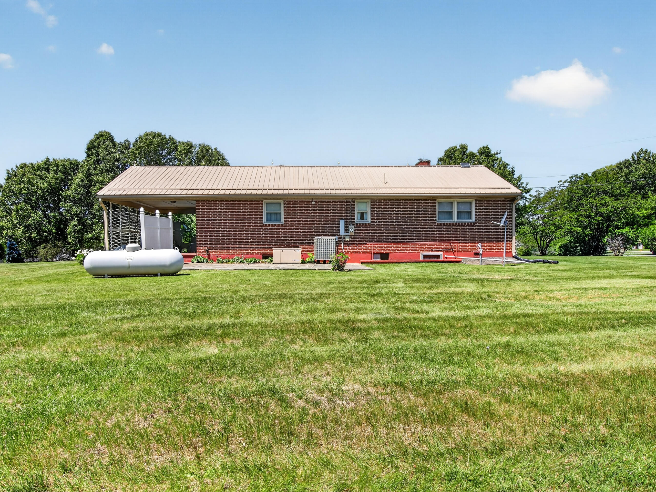 3191 Wards Road Altavista, VA 24517 - Photo 34 of 45 IMG_6186