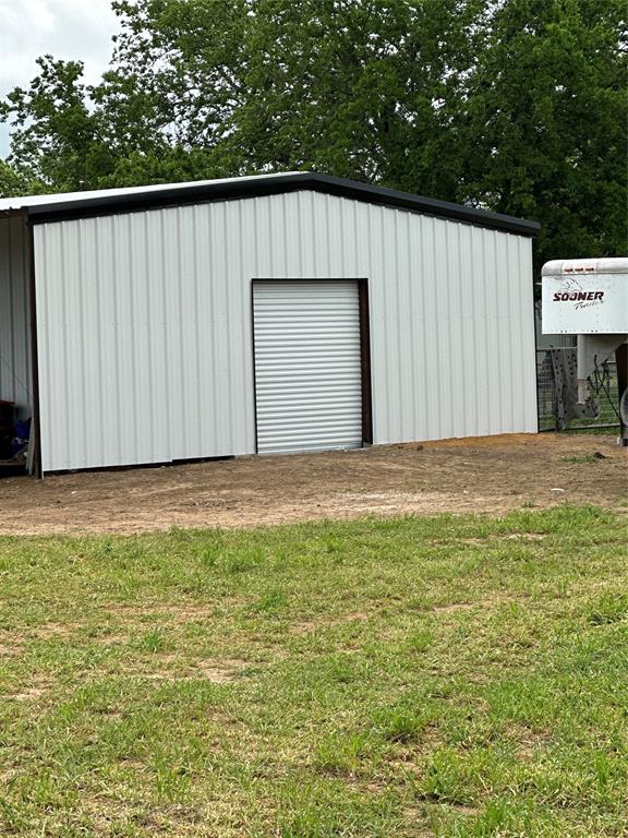 711 County Road 701 Cleburne, TX 76031 - Photo 8 of 37