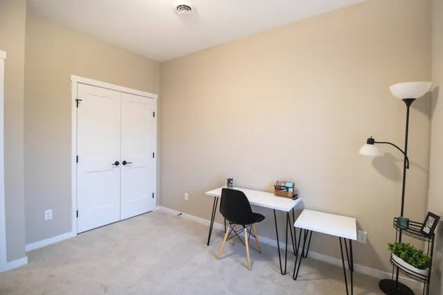 $428,000 | 870 Bucknell Lane Southeast, Stewartville, MN 55976