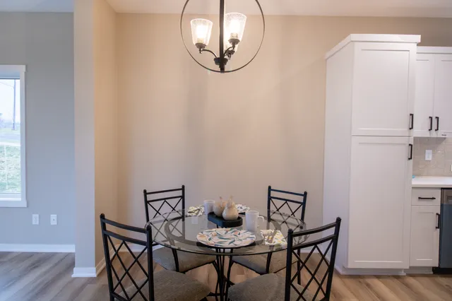 $428,000 | 870 Bucknell Lane Southeast, Stewartville, MN 55976