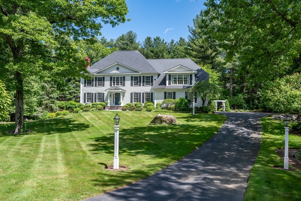 397 Far Reach Road Westwood, MA 02090 - Photo 1 of 42 Gallery Image 1