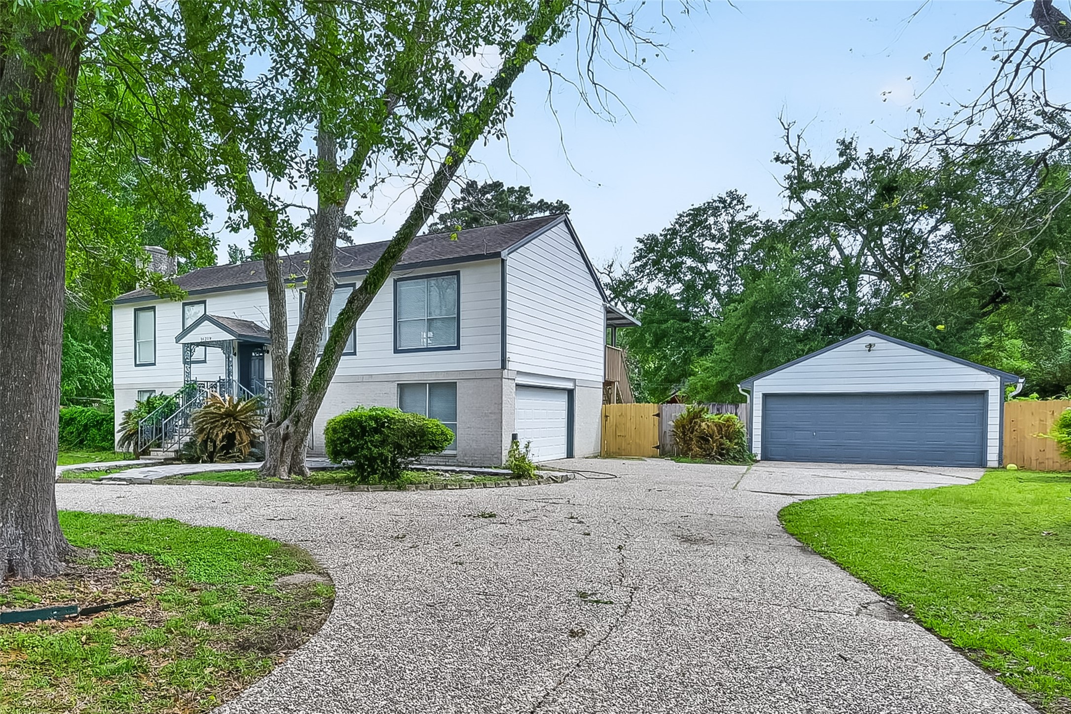 16219 Amcreek Road Houston, TX 77068 - Photo 2 of 34