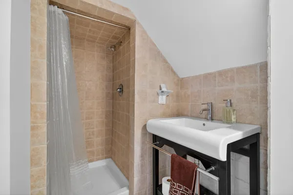 $529,900 | 11974 Bradley Drive, Jerome, MI 49249