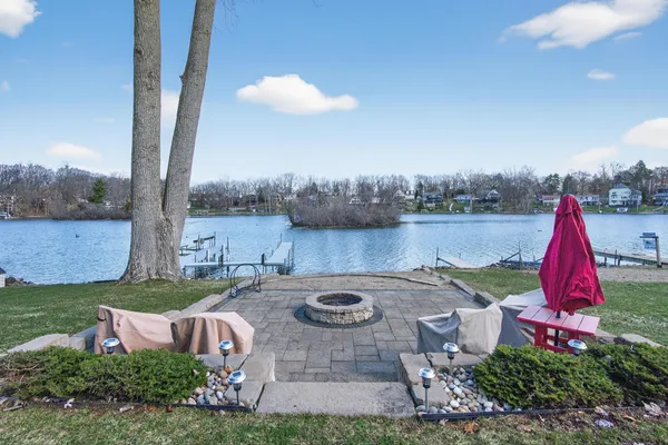 $529,900 | 11974 Bradley Drive, Jerome, MI 49249