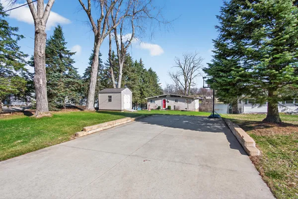 $529,900 | 11974 Bradley Drive, Jerome, MI 49249