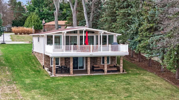 $529,900 | 11974 Bradley Drive, Jerome, MI 49249