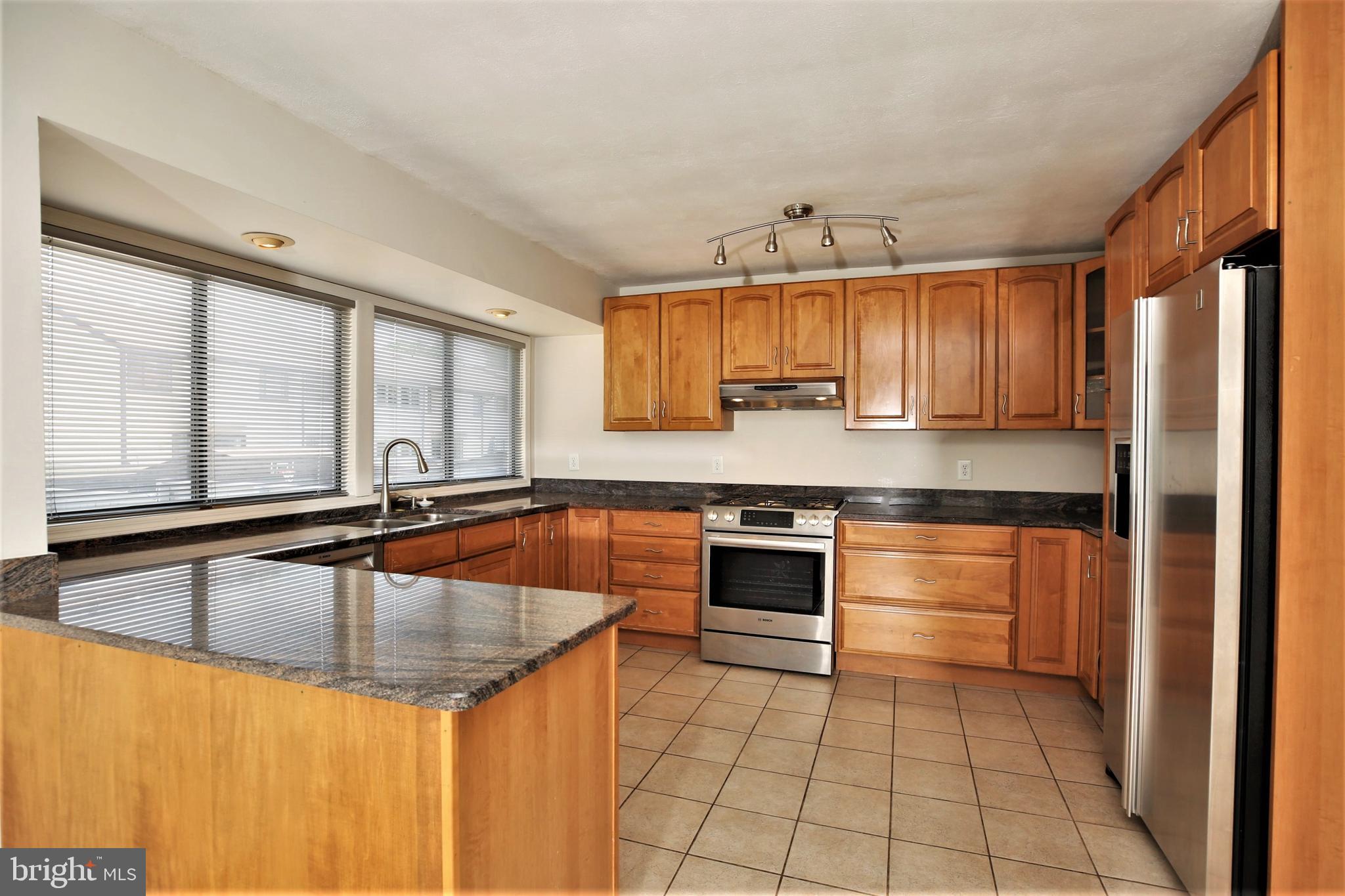397 Bolton Road East Windsor, NJ 08520 - Photo 12 of 44 Gallery Image 12
